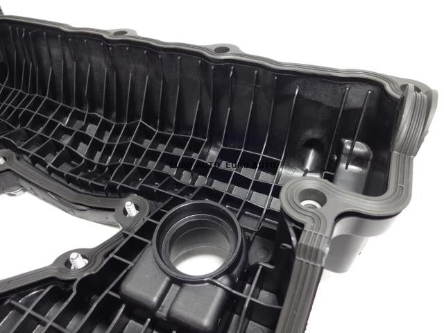 BMW (E46) / シリンダーヘッドカバー ASSY / 11127568582 / BMW純正 ｜ EURO AUTO（ユーロオート）